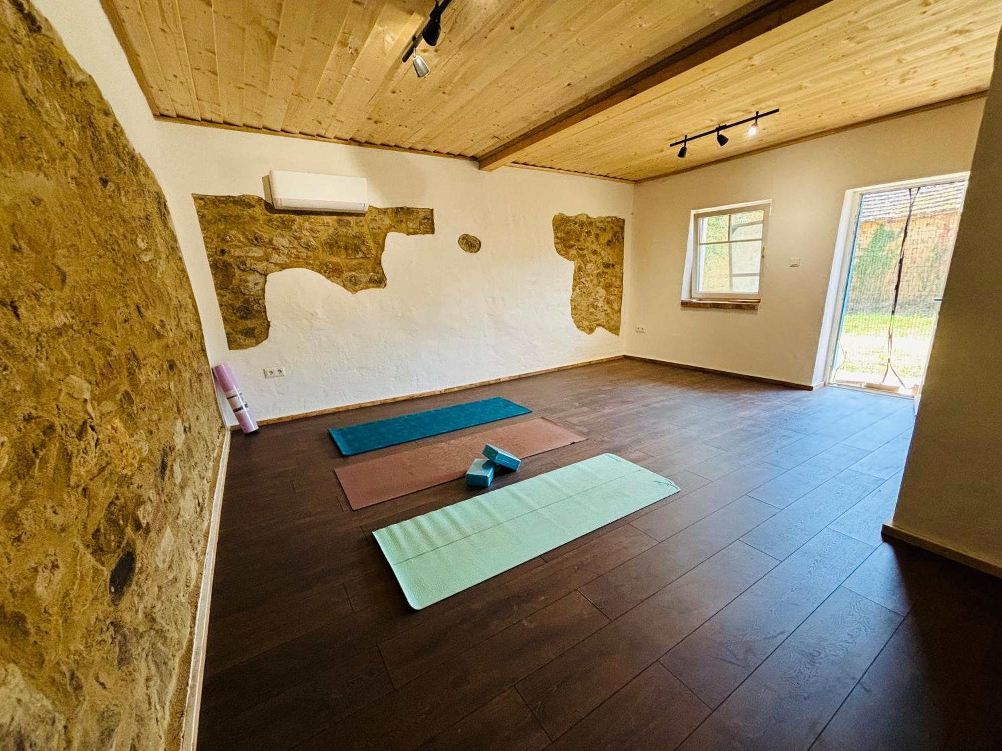 Апартаменты Blue Forest Retreat *